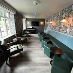 Luxury Eleven Bedroom House Sleeps 23 5-10 Mins Walk From Town Centre Casa de Férias Killarney
