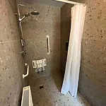 Luxury Eleven Bedroom House Sleeps 23 5-10 Mins Walk From Town Centre 度假居 *