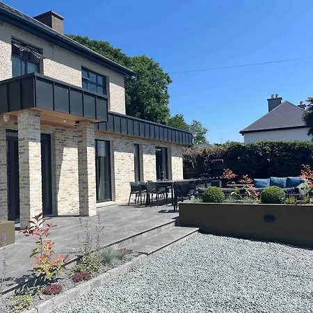 Luxury Eleven Bedroom House Sleeps 23 5-10 Mins Walk From Town Centre Tatil Evi *