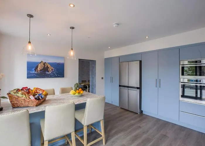 Casa vacanze Luxury Eleven Bedroom House Sleeps 23 5-10 Mins Walk From Town Centre Cill Airne