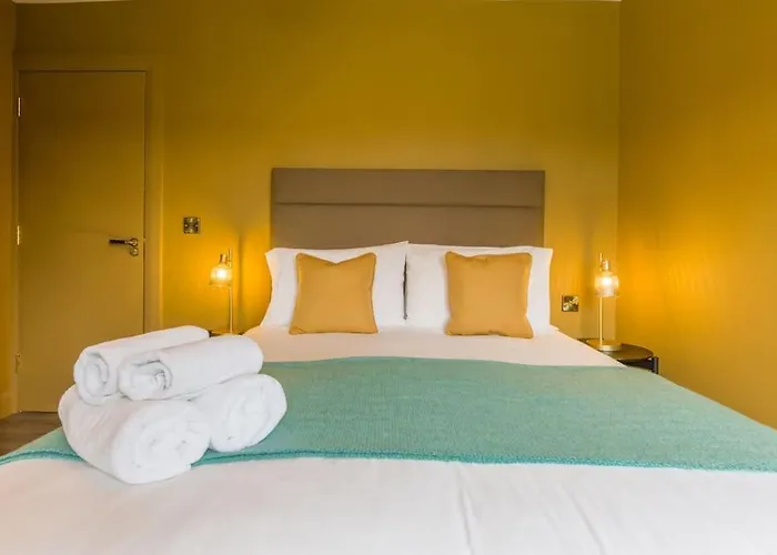 Casa vacanze Luxury Eleven Bedroom House Sleeps 23 5-10 Mins Walk From Town Centre