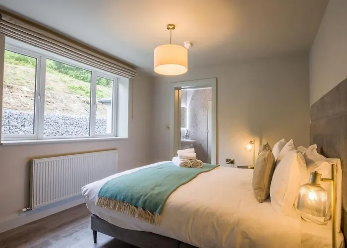 Casa vacanze Luxury Eleven Bedroom House Sleeps 23 5-10 Mins Walk From Town Centre