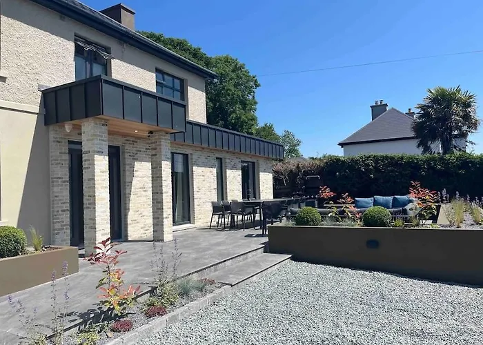 Luxury Eleven Bedroom House Sleeps 23 5-10 Mins Walk From Town Centre Casa vacanze *