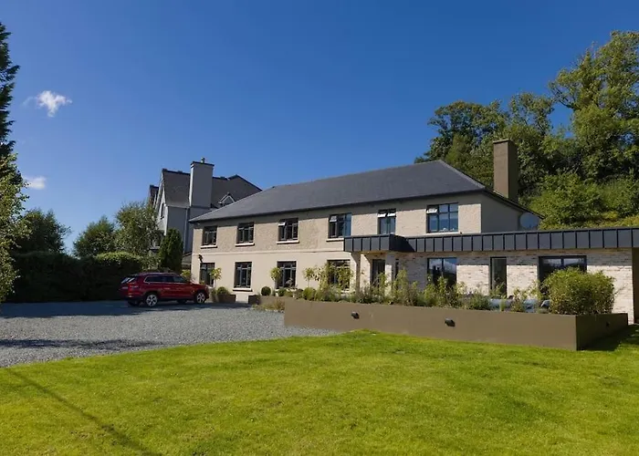 Casa vacanze Luxury Eleven Bedroom House Sleeps 23 5-10 Mins Walk From Town Centre *